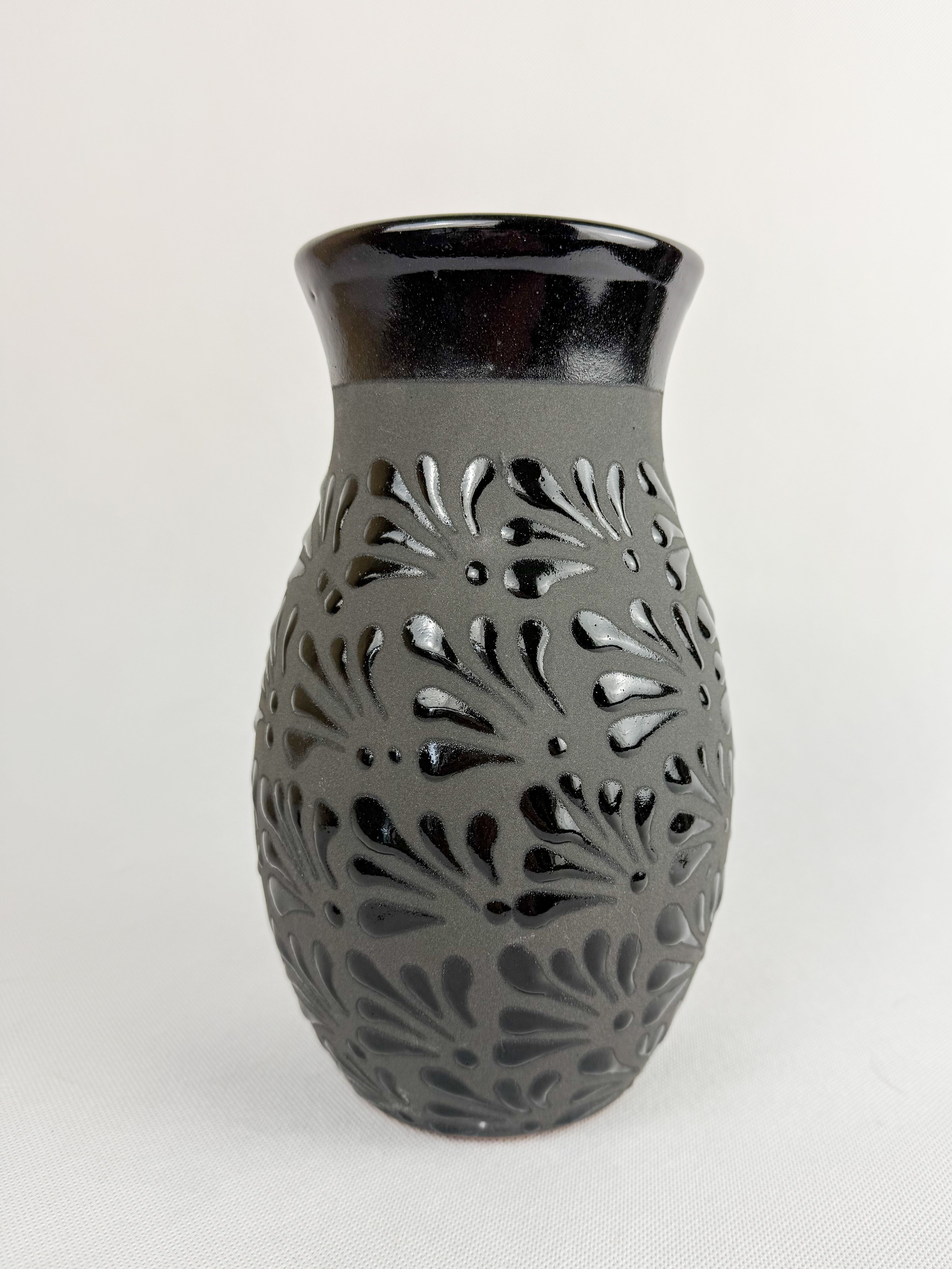 Talavera Style Flower Vase 9 Inch - Engobe Florero